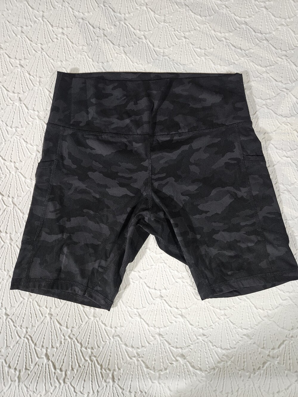 Fabletics Black Camo High-Waist Bike Shorts Size Large
